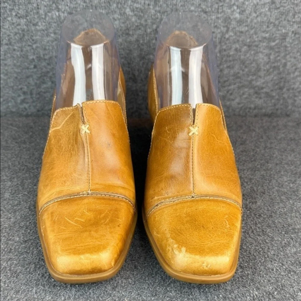 Vintage Made in Brazil Distressed Block Heel Leather Shoes 9.5M‎